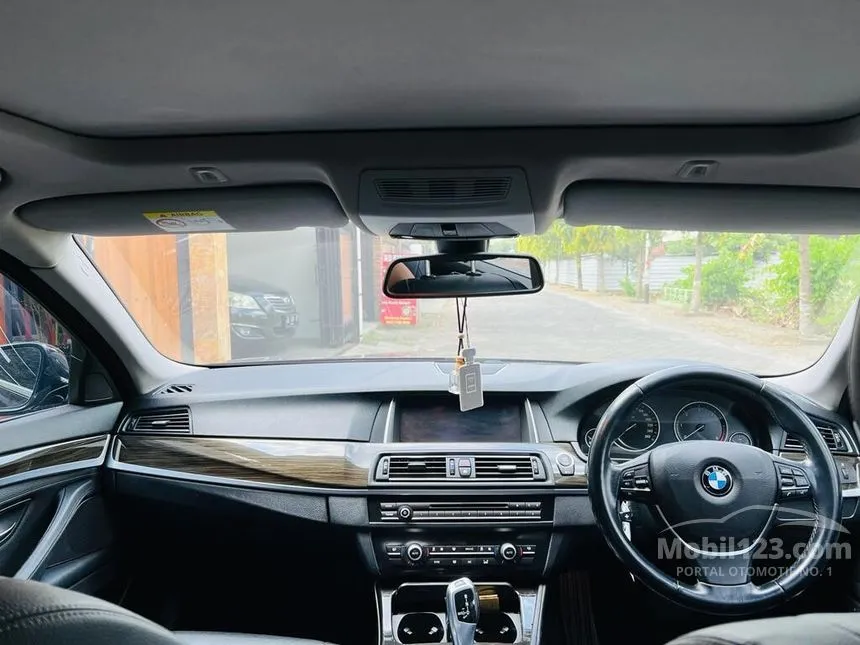 2015 BMW 520d Luxury Sedan