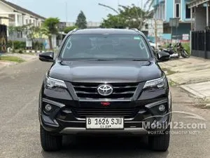 2017 Toyota Fortuner 2.4 TRD 4X2 SUV