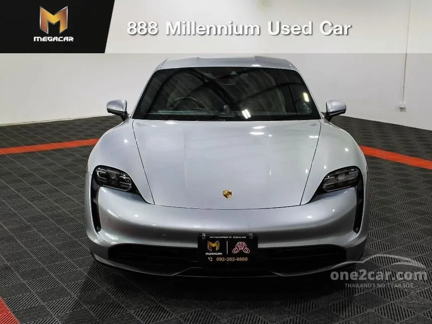 2022 Porsche Taycan 4S Sedan