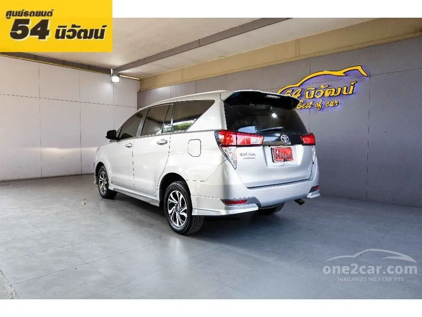 2022 Toyota INNOVA Crysta Wagon