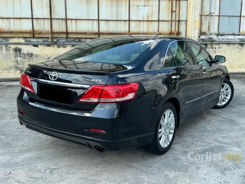 2010 Toyota Camry V Sedan