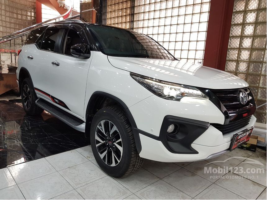 Jual Mobil Toyota Fortuner 2018 TRD 2.4 di Jawa Barat Jual Mobil Toyota Fortuner 2018 TRD 2.4 di Jawa Barat