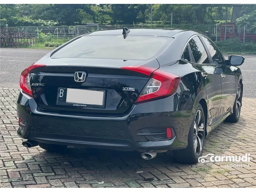 2017 Honda Civic ES Sedan