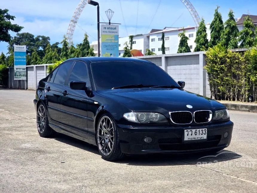 2003 BMW 318i Sedan
