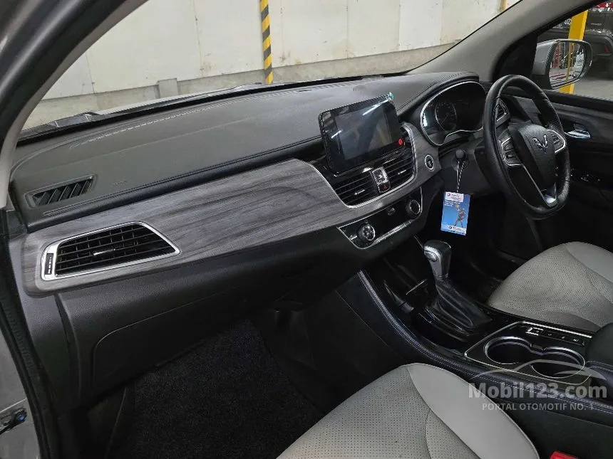 2019 Wuling Cortez CT C Lux+ MPV
