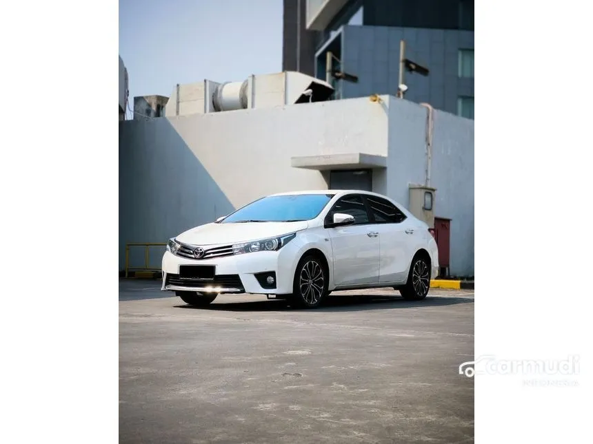 2014 Toyota Corolla Altis V Sedan