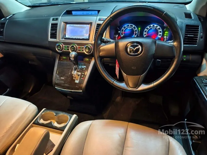 2012 Mazda 8 MPV
