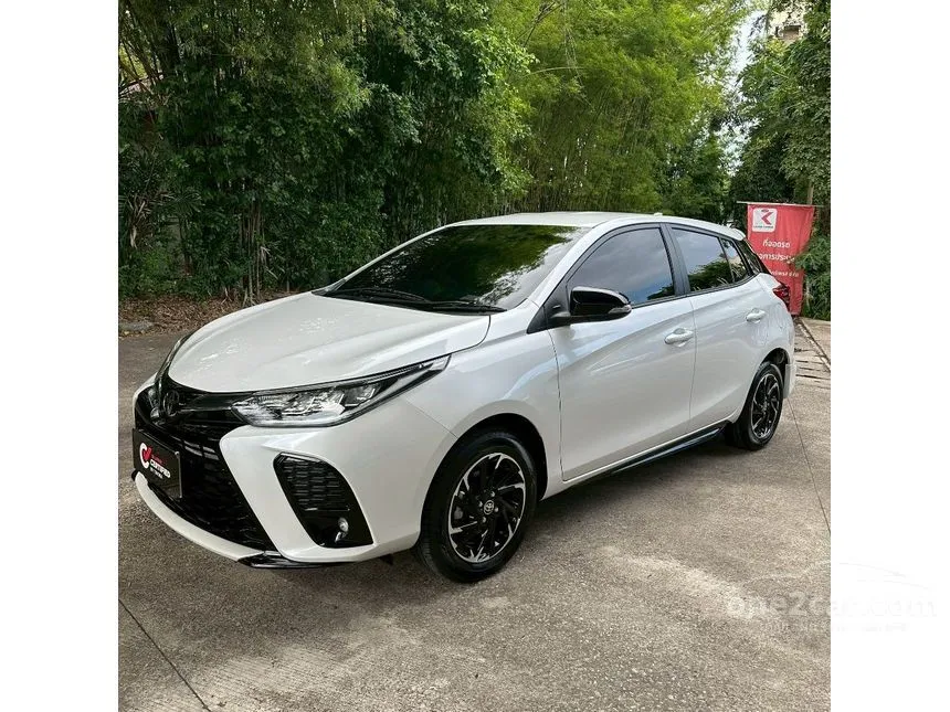 2021 Toyota YARIS Sport Premium Hatchback