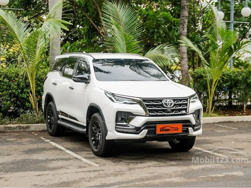 2022 Toyota Fortuner GR Sport 4X2 SUV