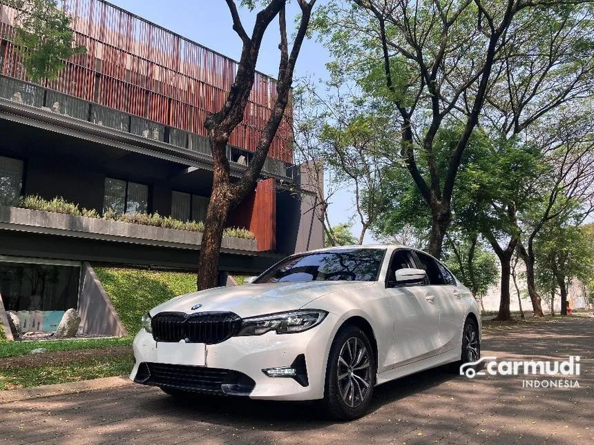 2021 BMW 320i Dynamic Sedan