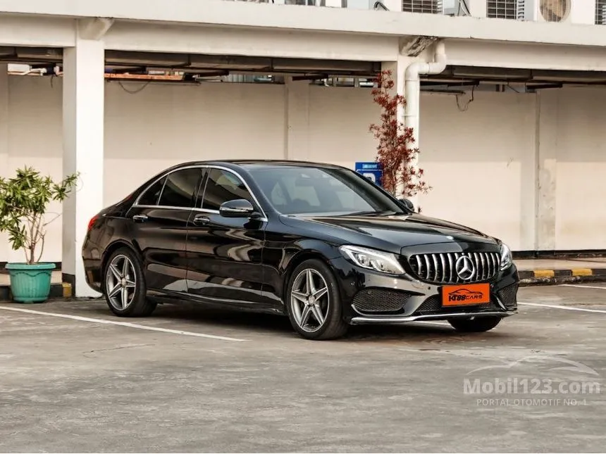 2015 Mercedes-Benz C250 AMG Sedan