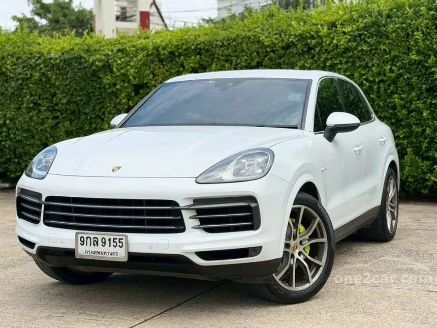 2019 Porsche CAYENNE E-Hybrid SUV