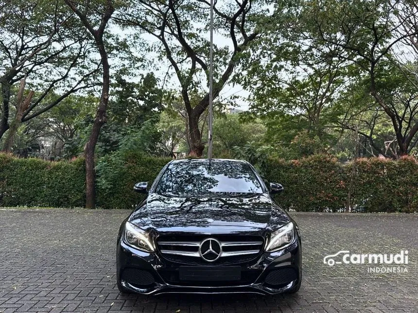 2017 Mercedes-Benz C200 Avantgarde Sedan