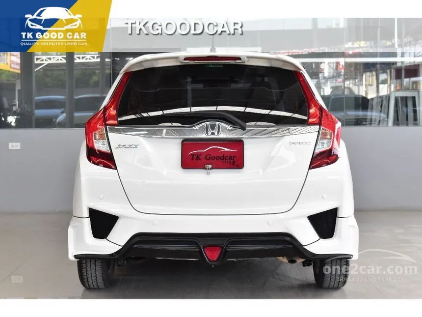 2017 Honda Jazz V i-VTEC Hatchback
