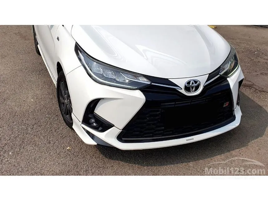 2022 Toyota Yaris S GR Sport Hatchback