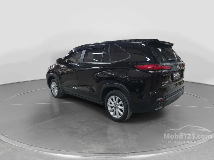 2022 Toyota Kijang Innova Zenix V (Non Premium Color) MPV