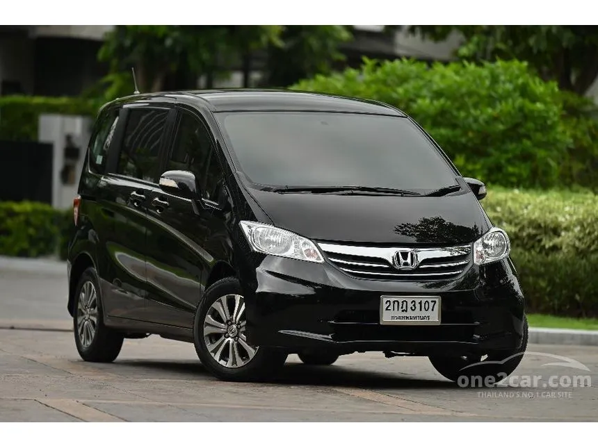 2013 Honda Freed EL Wagon