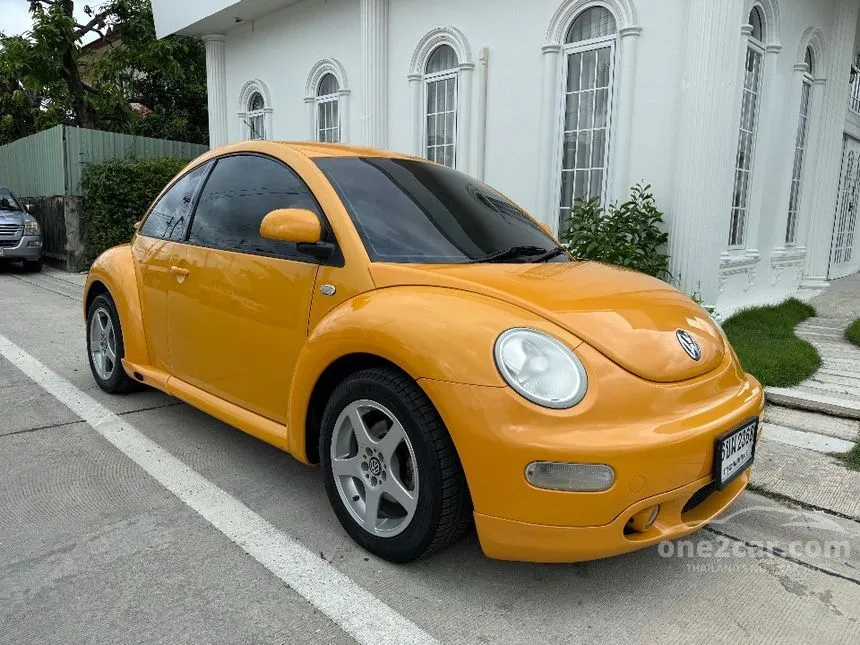 2011 Volkswagen NEW BEETLE Hatchback