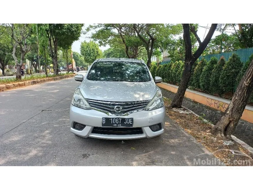 Jual Mobil Nissan Grand Livina 2015 SV 1.5 di Jawa Barat Automatic MPV Silver Rp 98.000.000