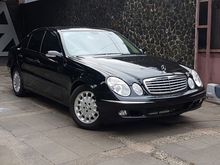 Mercedes-Benz E260 black on beige 2005 km 45rb