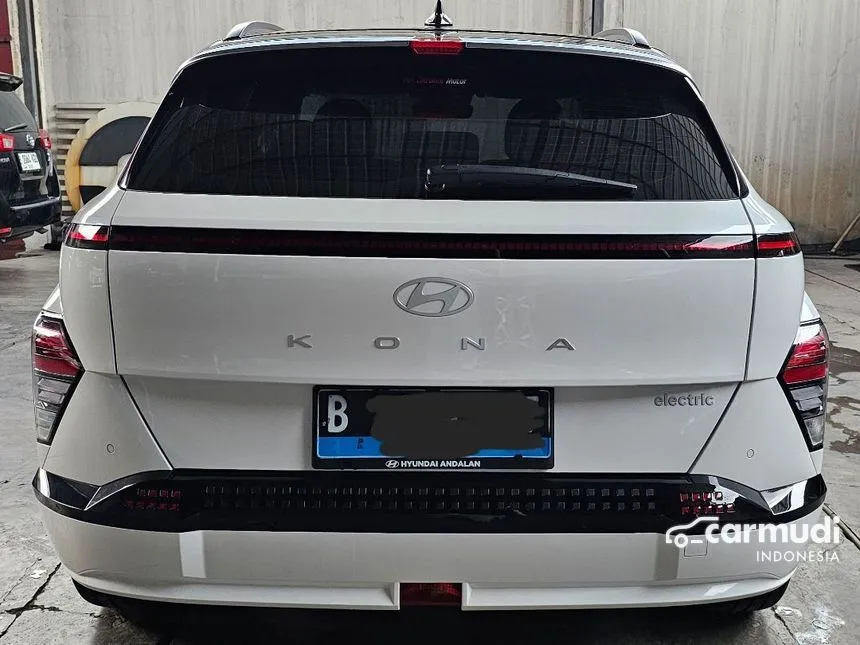 2024 Hyundai Kona Signature Long Range SUV