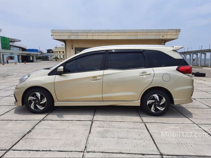 Jual Mobil Honda Mobilio  2021 RS 1 5 di DKI Jakarta 