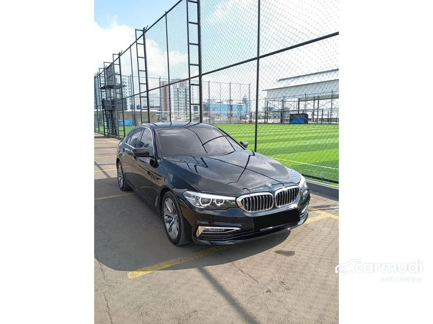 2018 BMW 520i Luxury Sedan