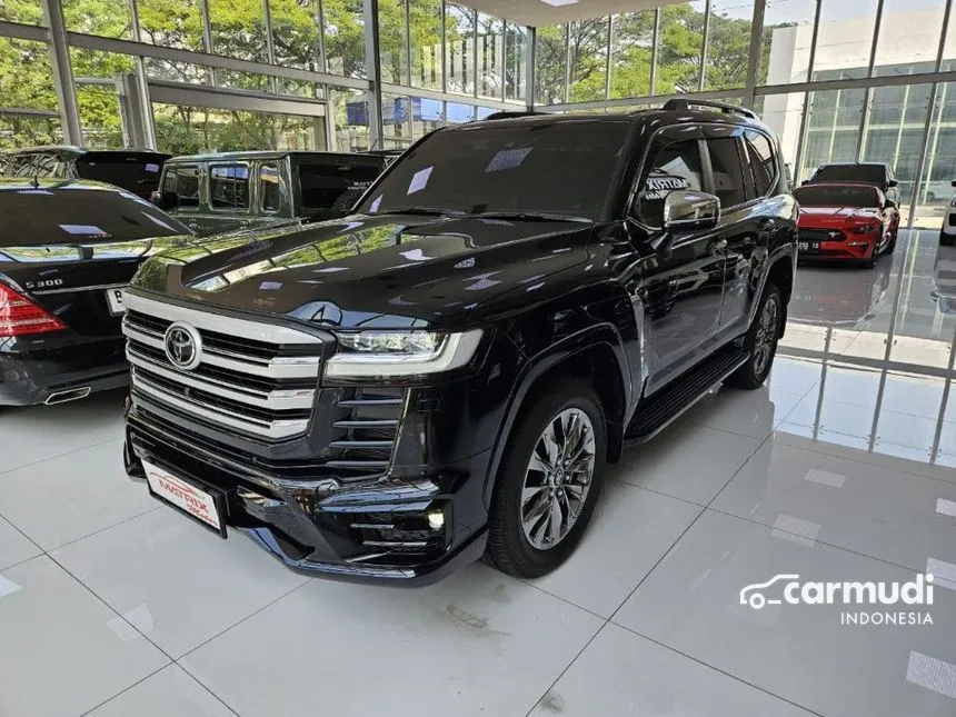 2024 Toyota Land Cruiser 300 VX-R SUV