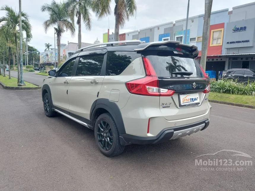 2023 Suzuki XL7 Alpha Hybrid SUV