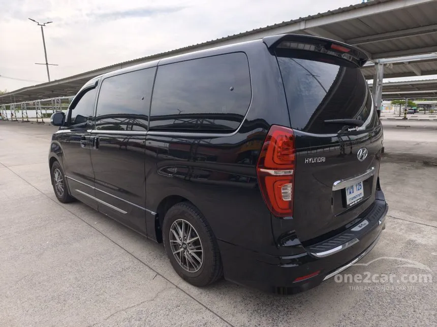 2023 Hyundai H-1 Elite FE Van