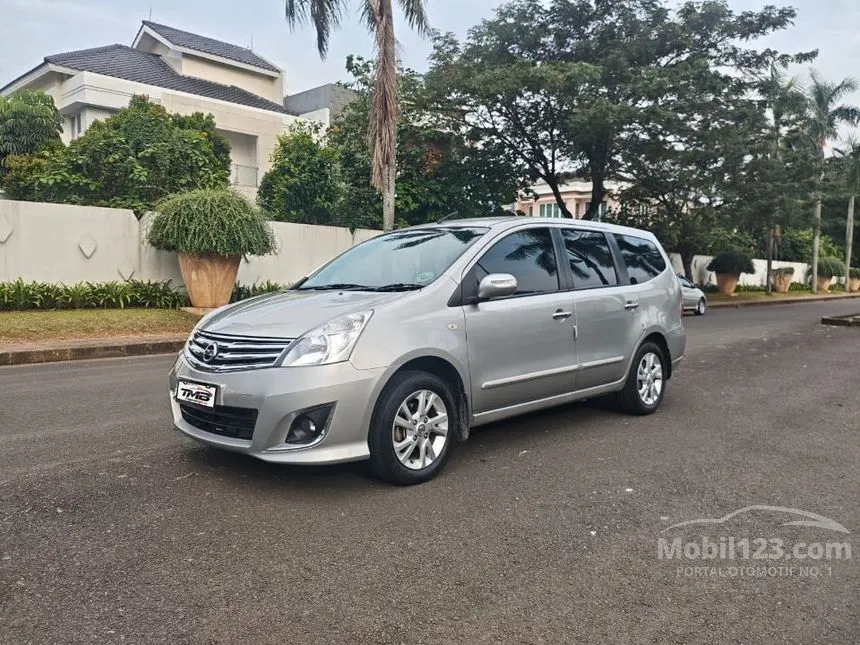 2012 Nissan Grand Livina Ultimate MPV