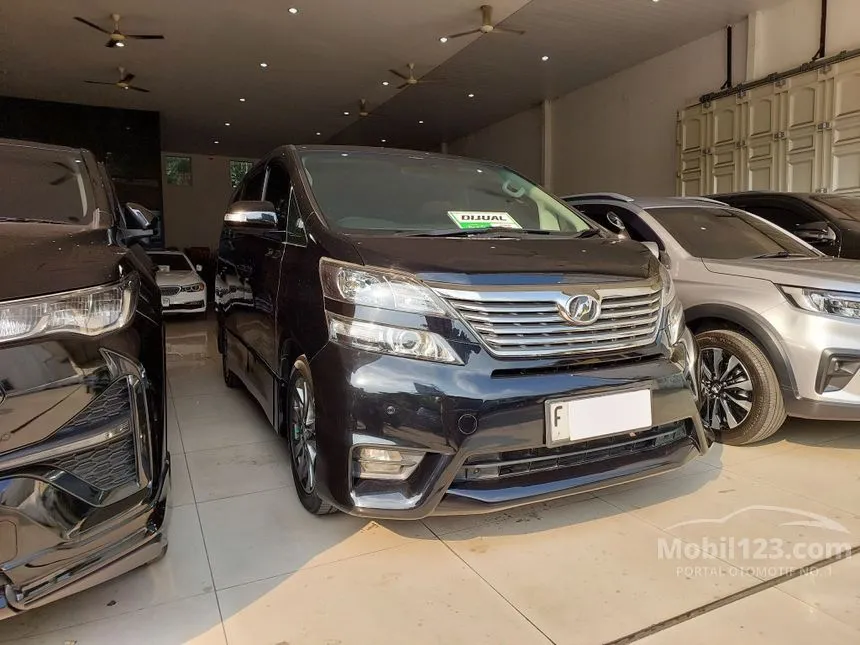 2011 Toyota Vellfire Z Audioless MPV