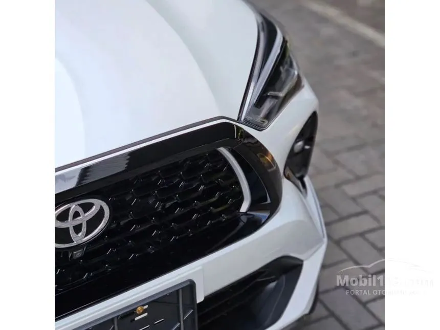 2026 Toyota Yaris Cross S with GR Parts Aero Pkg SUV