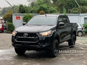 2025 Toyota Hilux 2.4 E Double Cab 4X4 Pickup