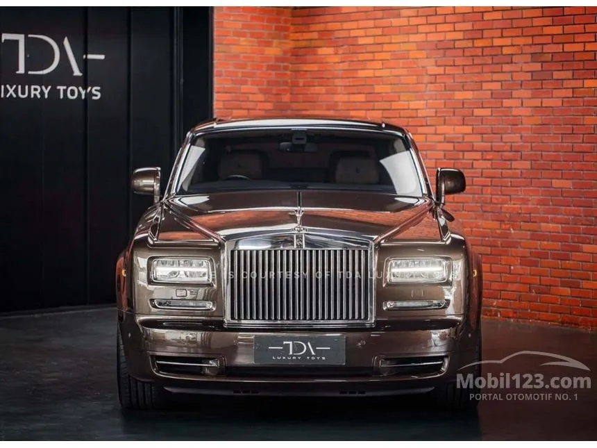 2012 Rolls-Royce Phantom Sedan