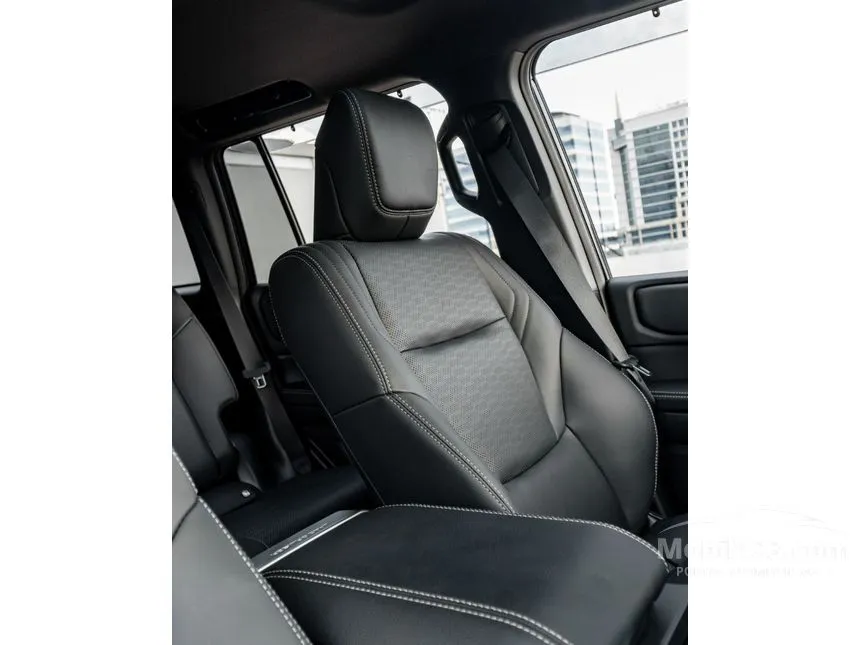 2025 Toyota Land Cruiser Prado VX SUV