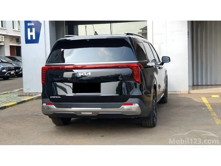 2024 KIA Grand Carnival Premiere MPV