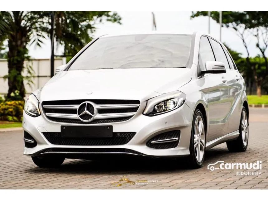 2015 Mercedes-Benz B200 Sport Hatchback