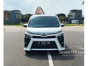 2019 Toyota Voxy 2.0 MPV
