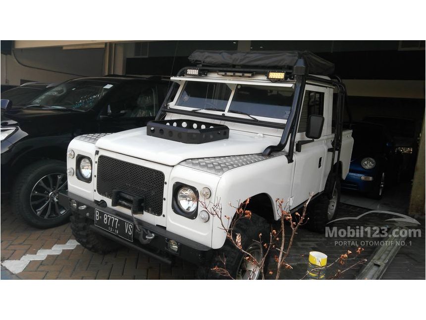 Jual Mobil  Land  Rover  Defender 1977 2 5 Manual 2 5 di DKI 