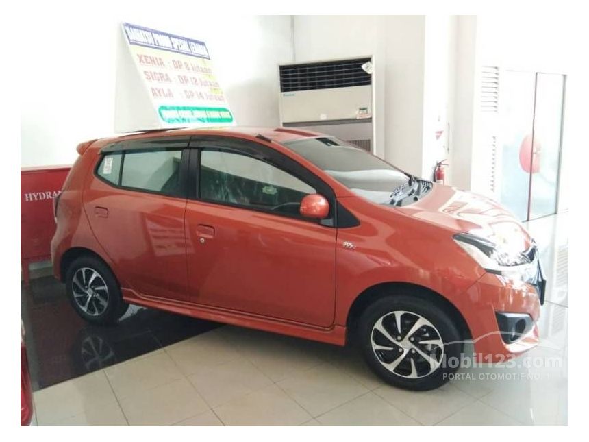 Jual Mobil  Daihatsu Ayla  2021 R Deluxe 1 2 di Jawa  Timur  