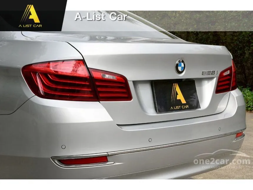 2016 BMW 528i Luxury Sedan