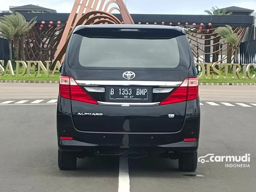2013 Toyota Alphard G MPV