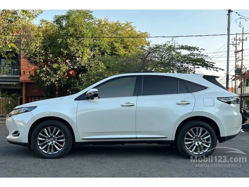 2014 Toyota Harrier SUV