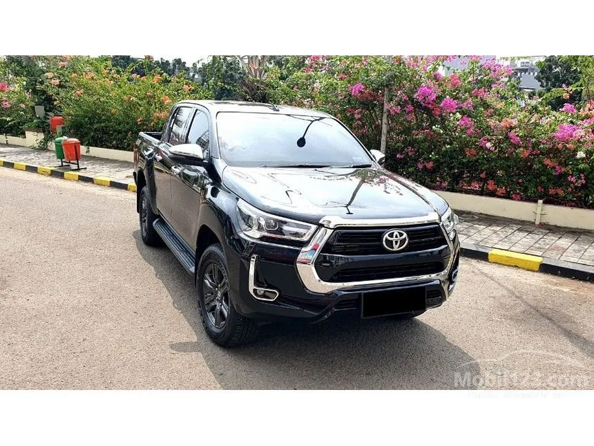 Jual Mobil Toyota Hilux 2023 V Dual Cab 2.4 di DKI Jakarta Automatic Pick