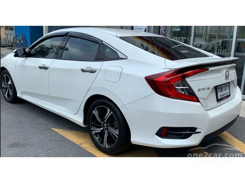 2018 Honda CIVIC Turbo RS Sedan