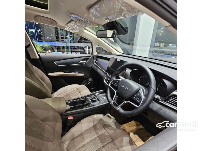 2024 BYD M6 Superior 7-seaters MPV
