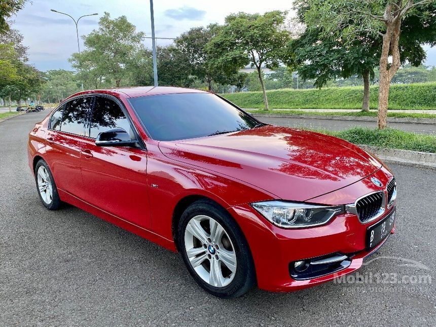 Jual Mobil BMW 320i 2013 Sport 2.0 di DKI Jakarta Automatic Sedan Merah ...