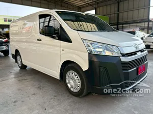 2022 Toyota HIACE 2.8 GL Van