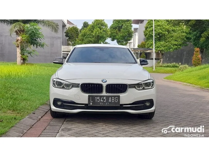 Jual Mobil BMW 320i 2016 Sport 2.0 di Jawa Timur Automatic Sedan Putih Rp 400.000.000